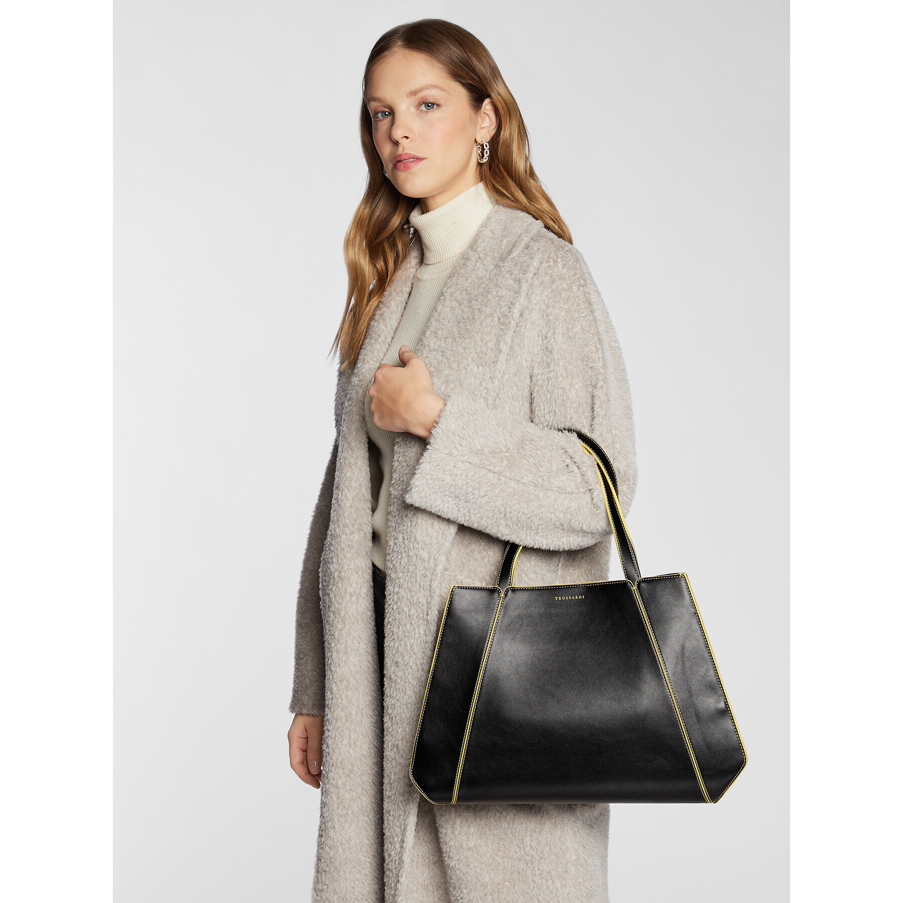 Trussardi Kabelka Sagaria Shopping Ew 75B01403 Čierna - Pepit.sk