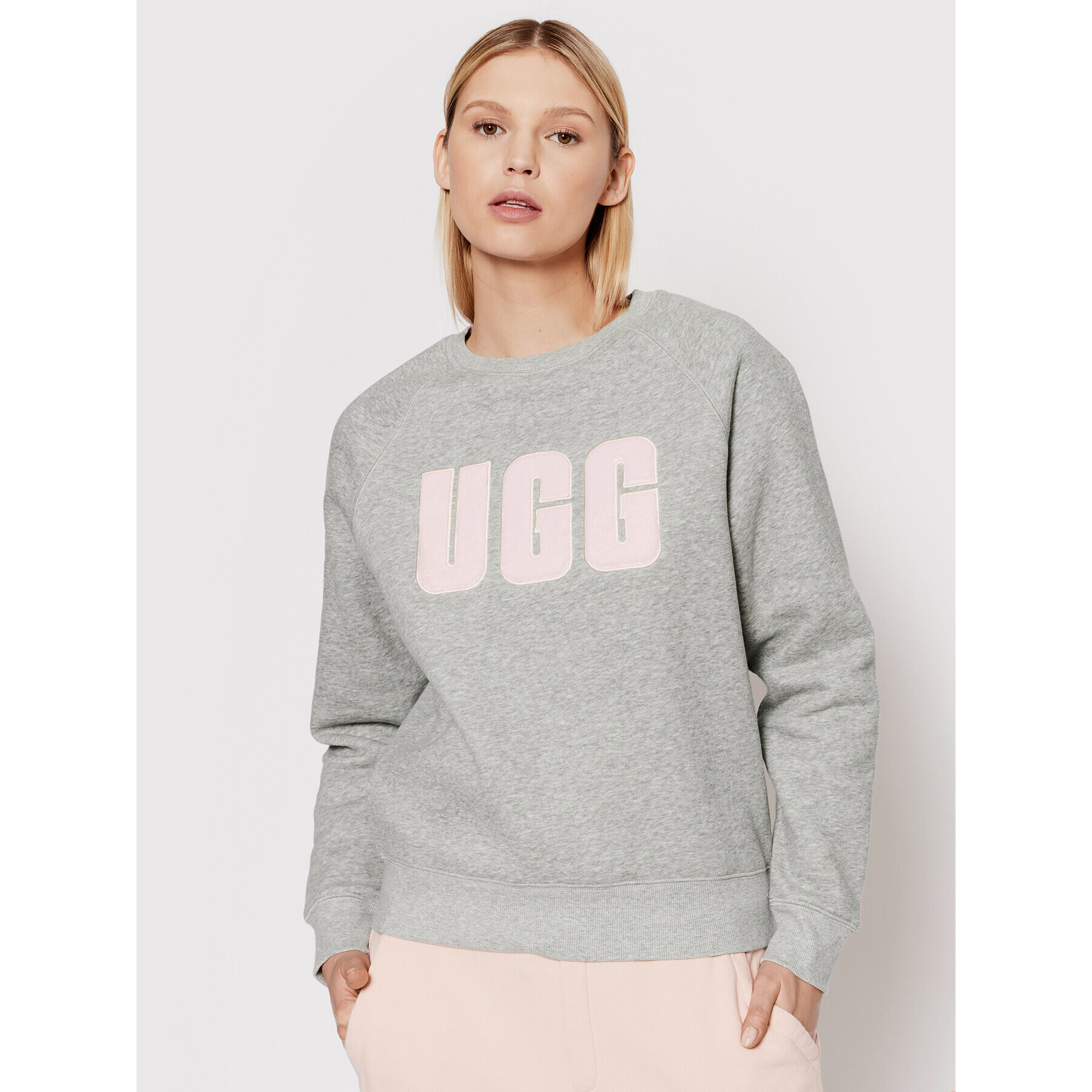 Ugg Mikina Madeline Fuzzy Logo 1123718 Sivá Regular Fit - Pepit.sk