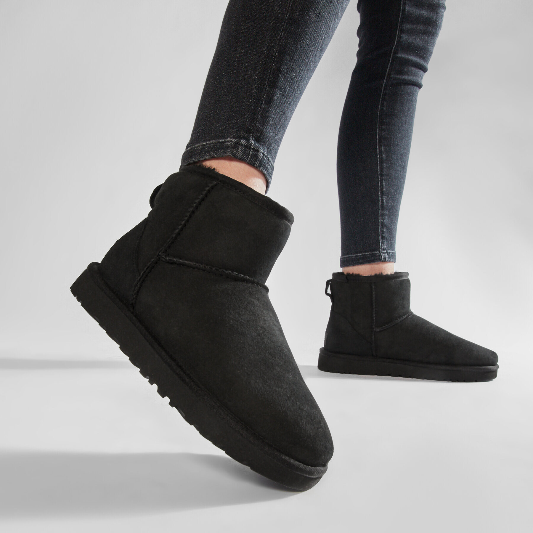 Ugg Topánky W Classic Mini II 1016222 Čierna - Pepit.sk