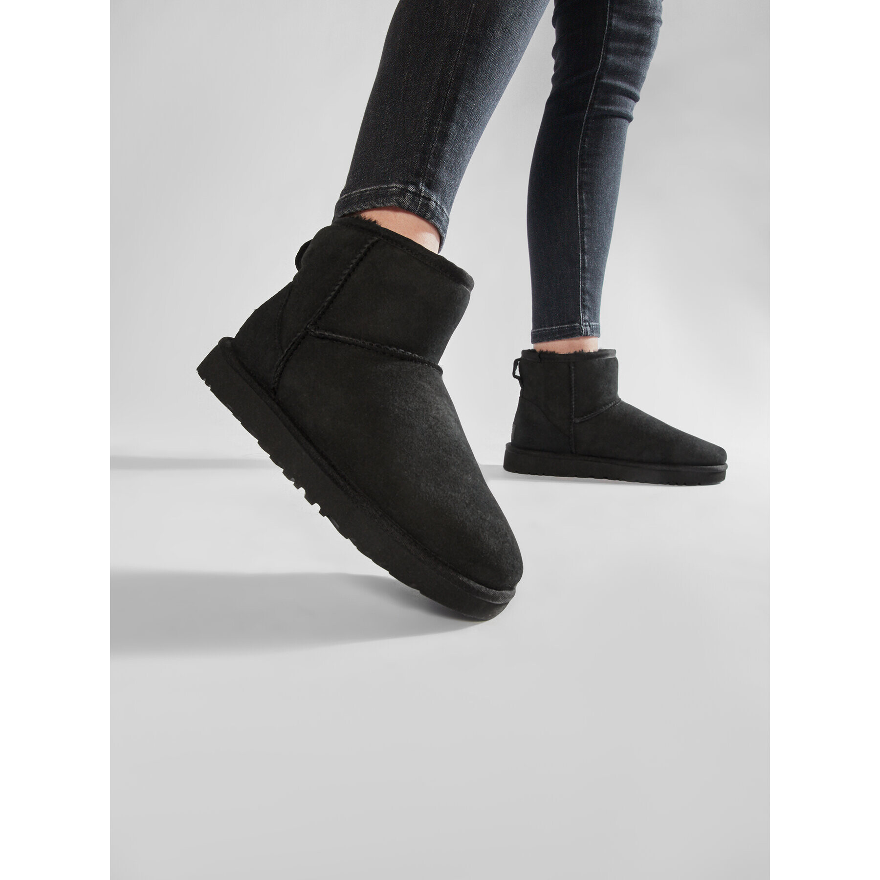 Ugg Topánky W Classic Mini II 1016222 Čierna - Pepit.sk