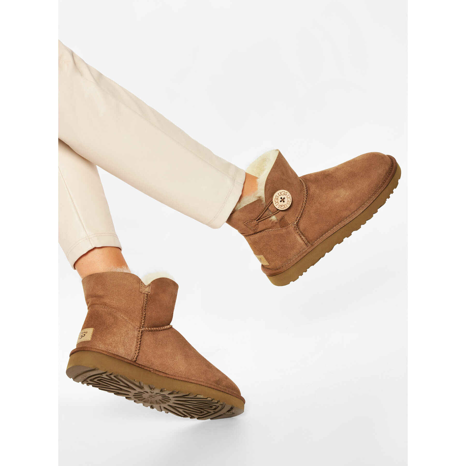 Ugg Topánky W Mini Bailey Button II 1016422 Hnedá - Pepit.sk