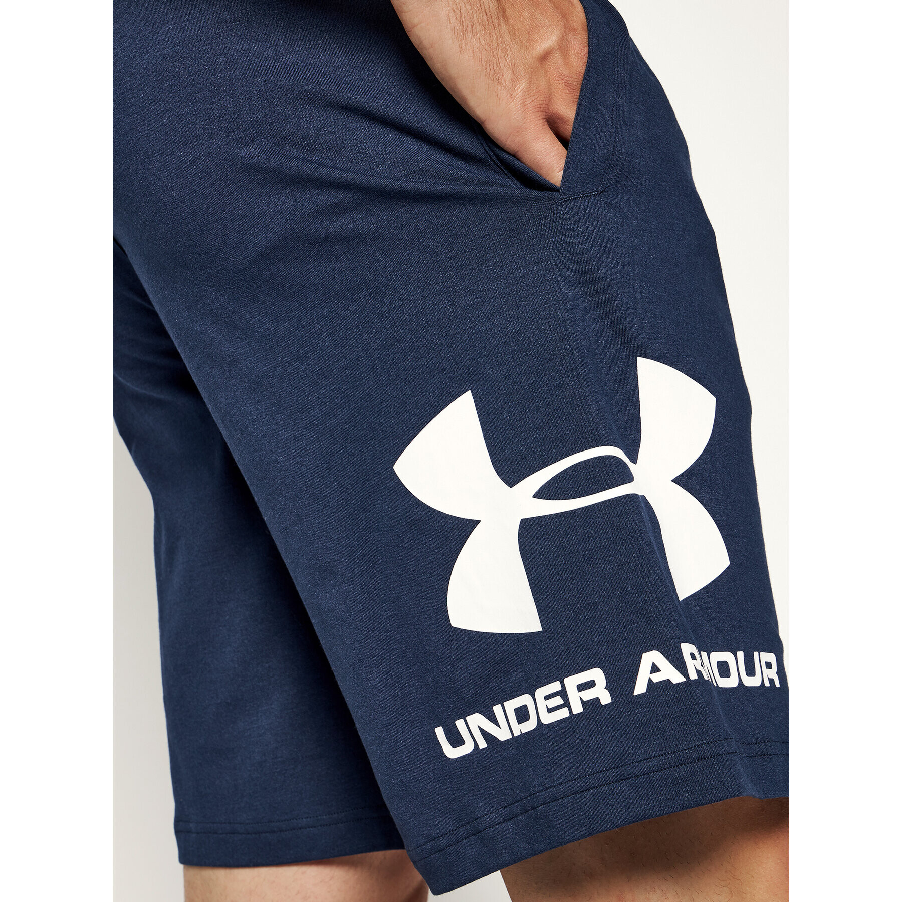 Under Armour Športové kraťasy Sportstyle Cotton Graphic 1329300 Tmavomodrá Regular Fit - Pepit.sk