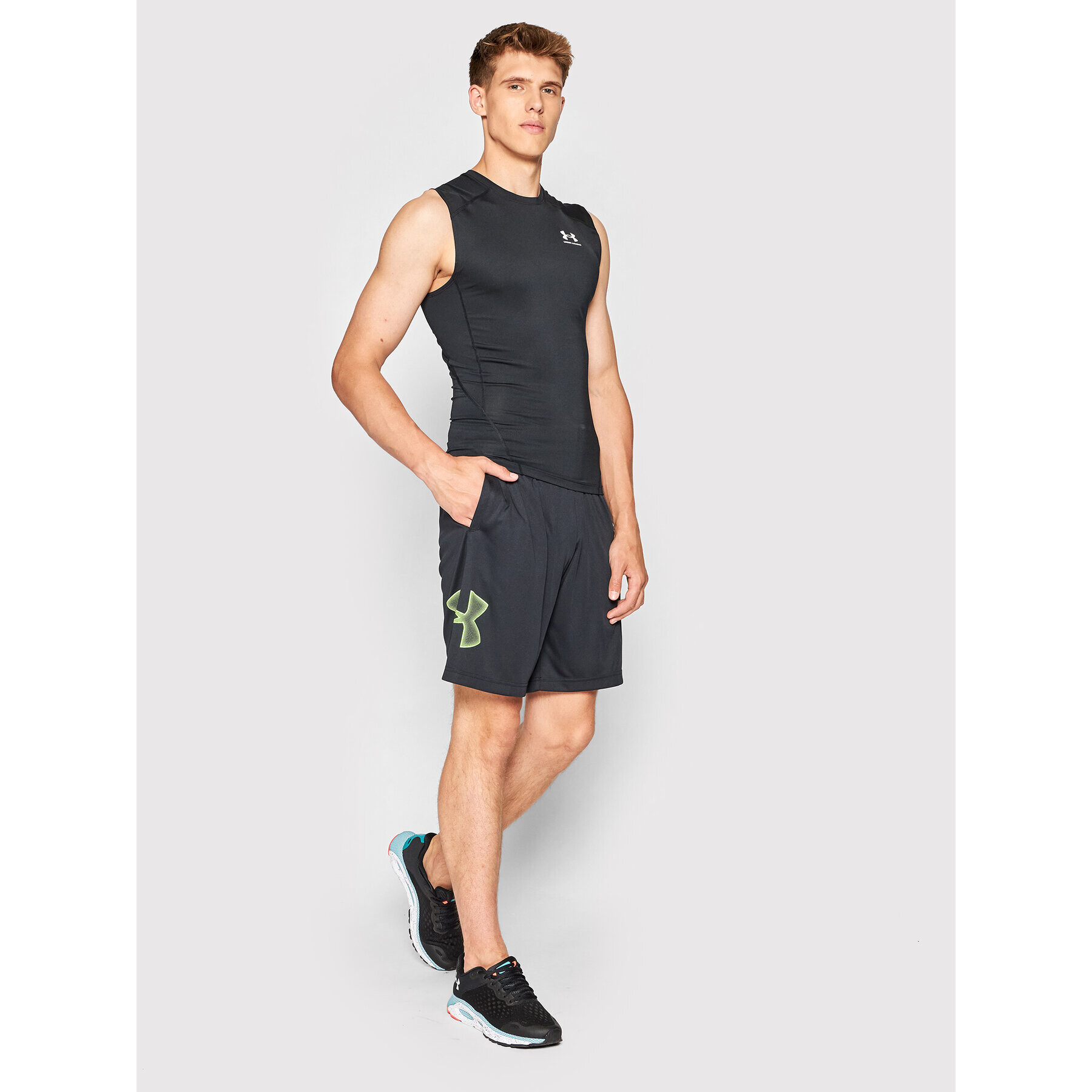 Under Armour Športové kraťasy Tech™ Graphic 1306443 Čierna Loose Fit - Pepit.sk