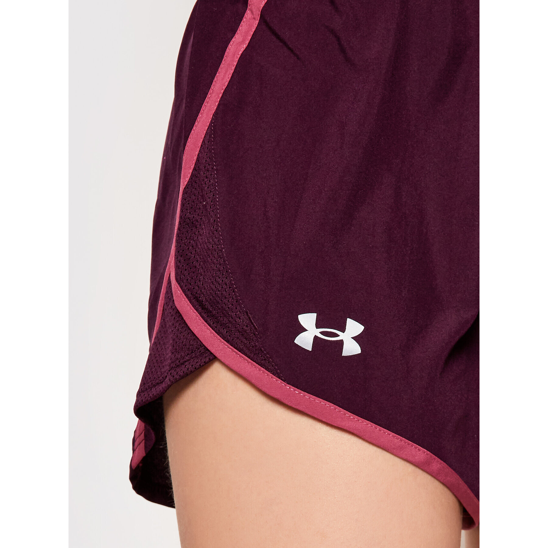 Under Armour Športové kraťasy Ua Fly-By 2.0 1350196 Fialová Loose Fit - Pepit.sk