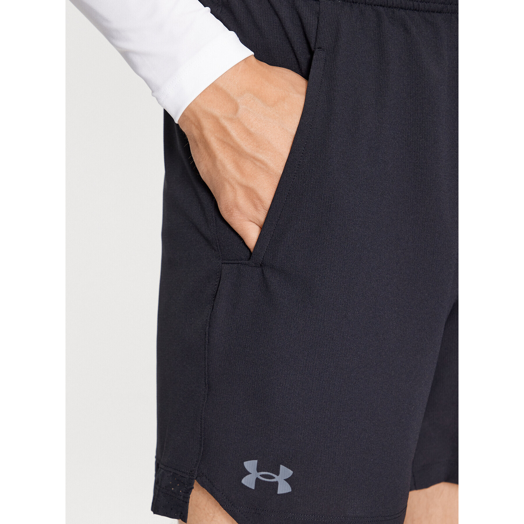 Under Armour Športové kraťasy Ua Vanish Woven 6In Shorts 1373718 Čierna Fitted Fit - Pepit.sk