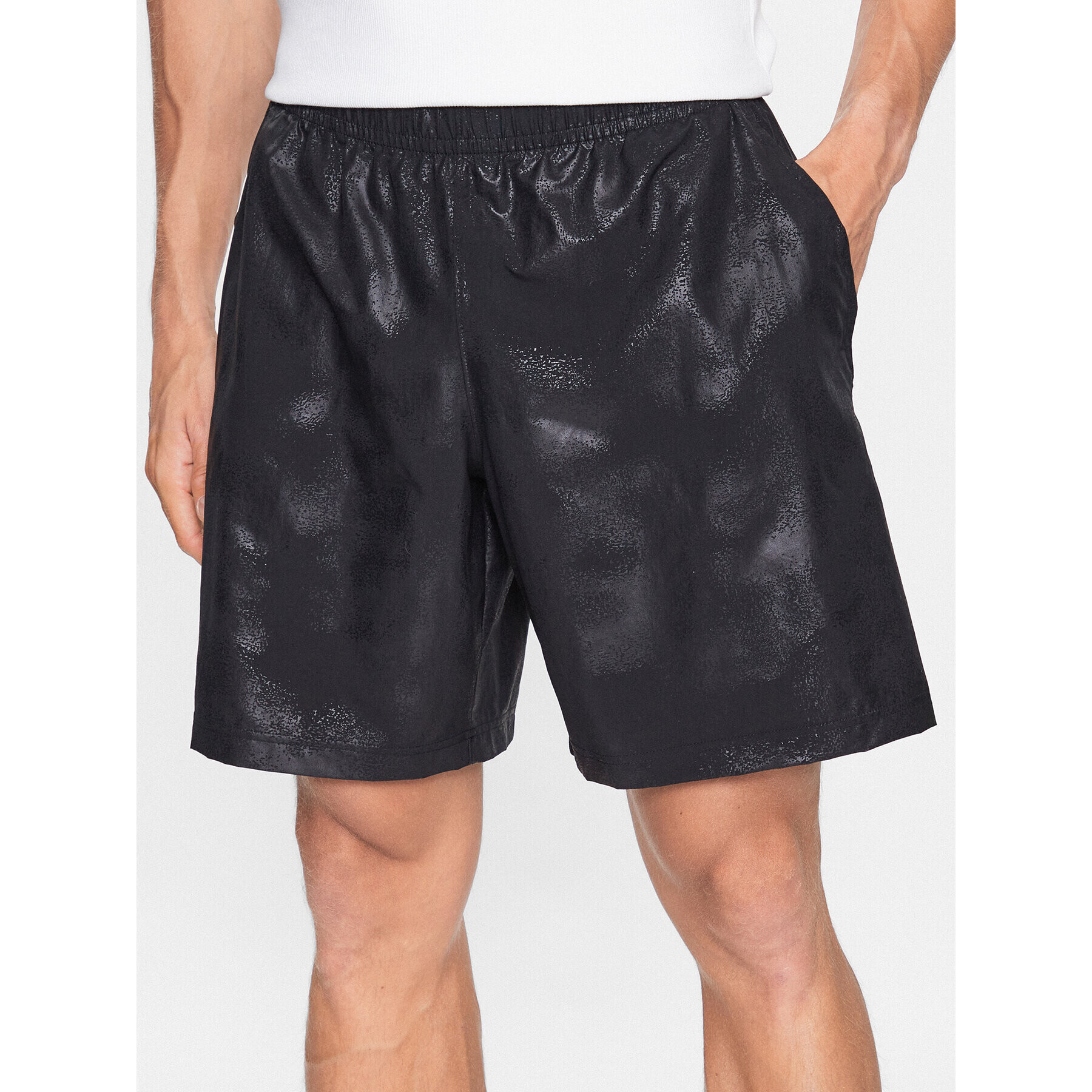 Under Armour Športové kraťasy UA Woven Emboss Short 1377137 Čierna Regular Fit - Pepit.sk