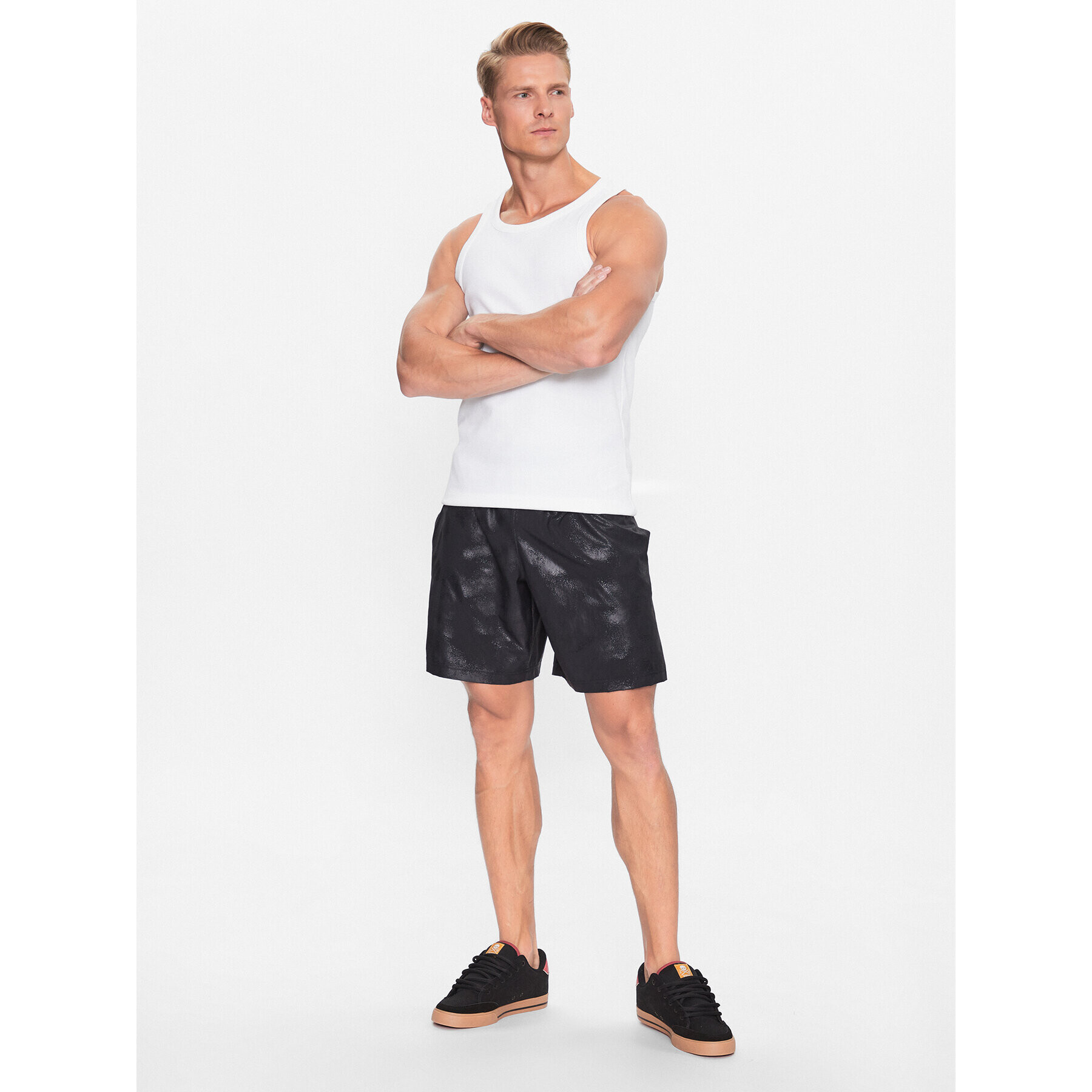 Under Armour Športové kraťasy UA Woven Emboss Short 1377137 Čierna Regular Fit - Pepit.sk