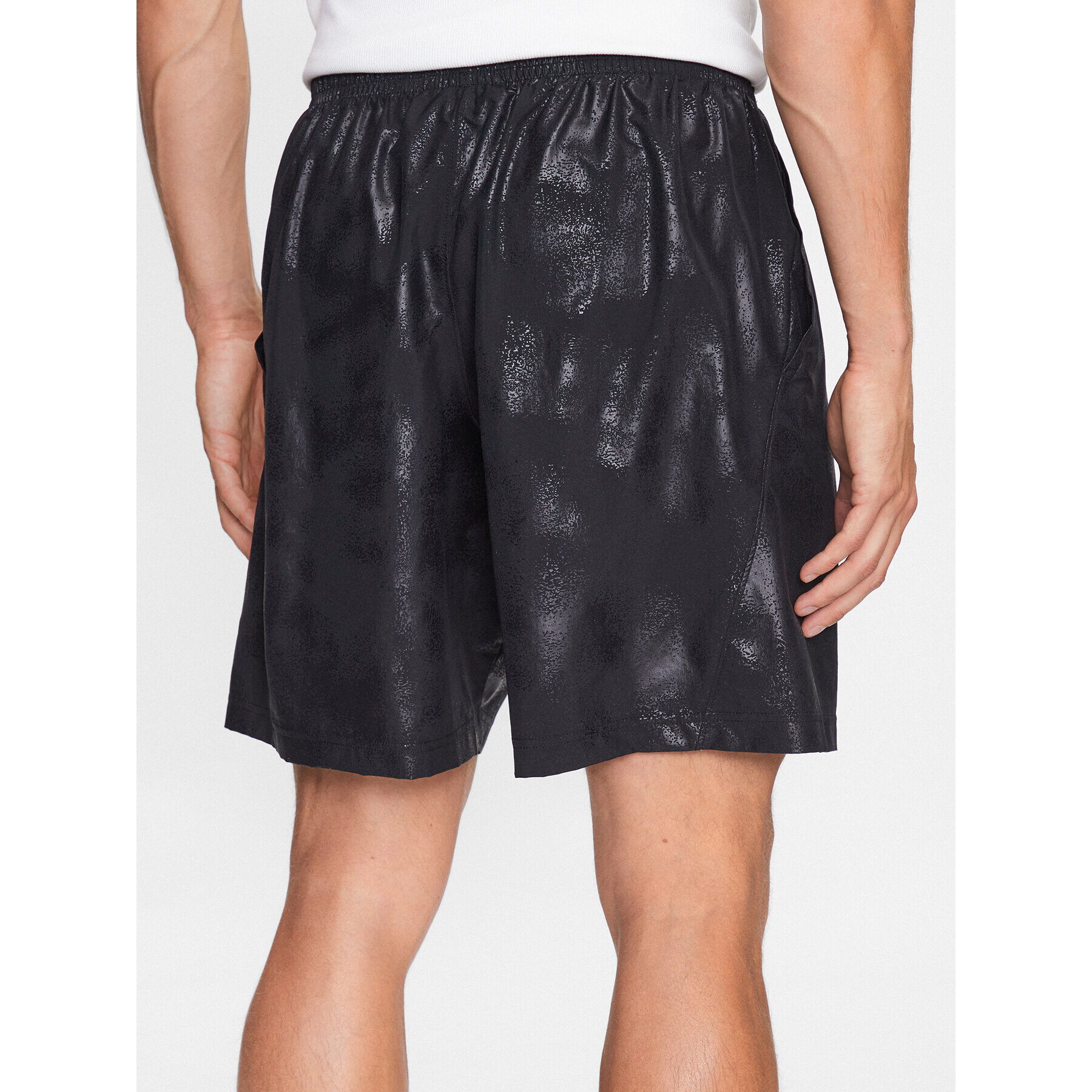 Under Armour Športové kraťasy UA Woven Emboss Short 1377137 Čierna Regular Fit - Pepit.sk