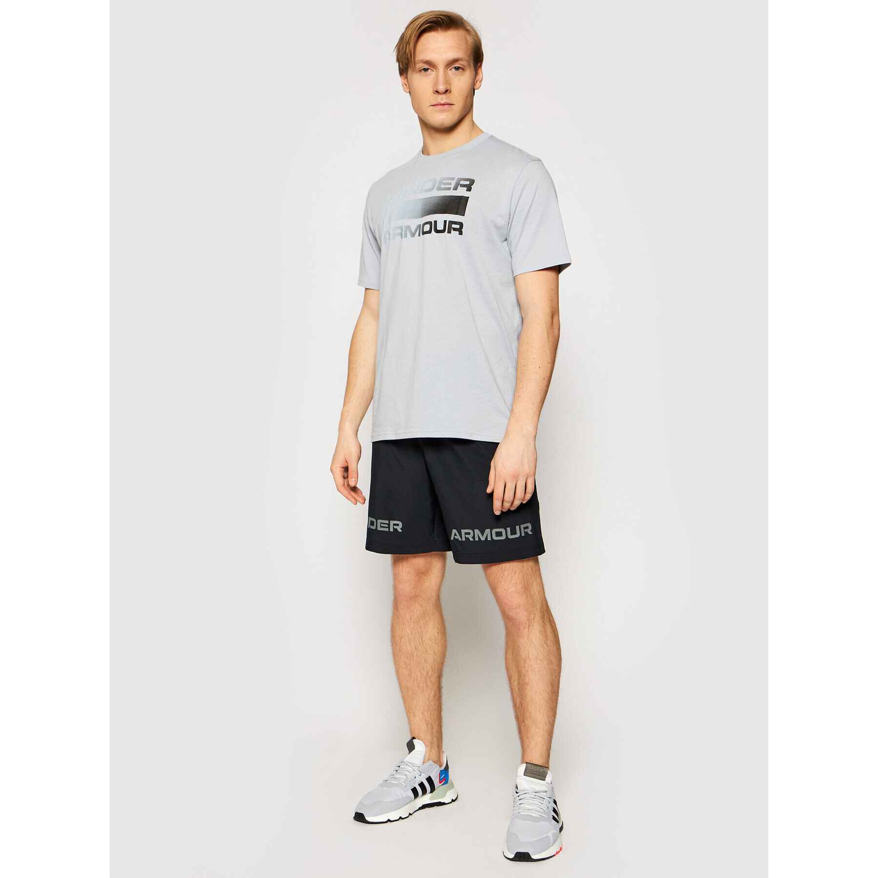 Under Armour Športové kraťasy Woven Graphic Wordmark 1361433 Čierna Loose Fit - Pepit.sk