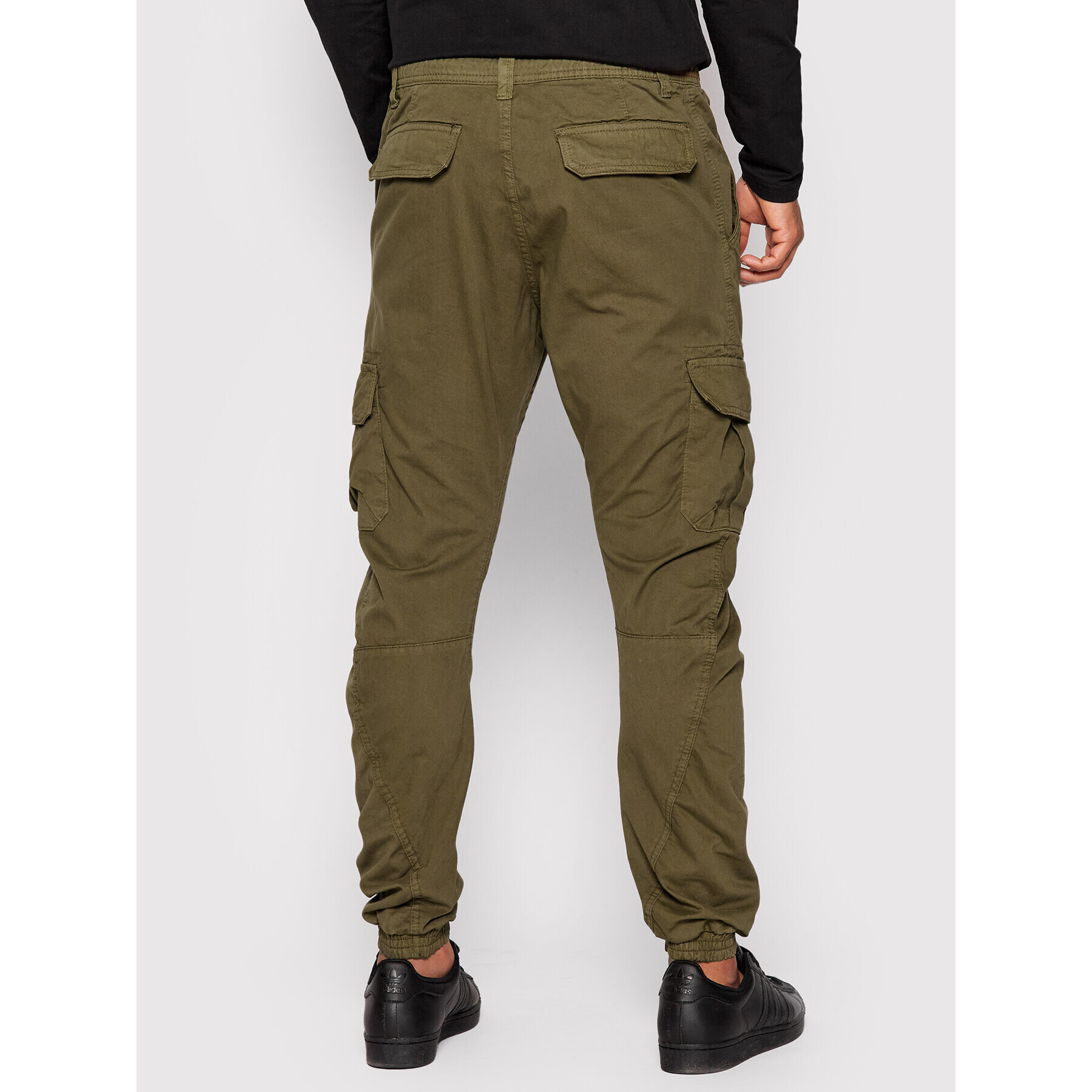 Urban Classics Jogger nohavice Cargo TB1268 Zelená Regular Fit - Pepit.sk