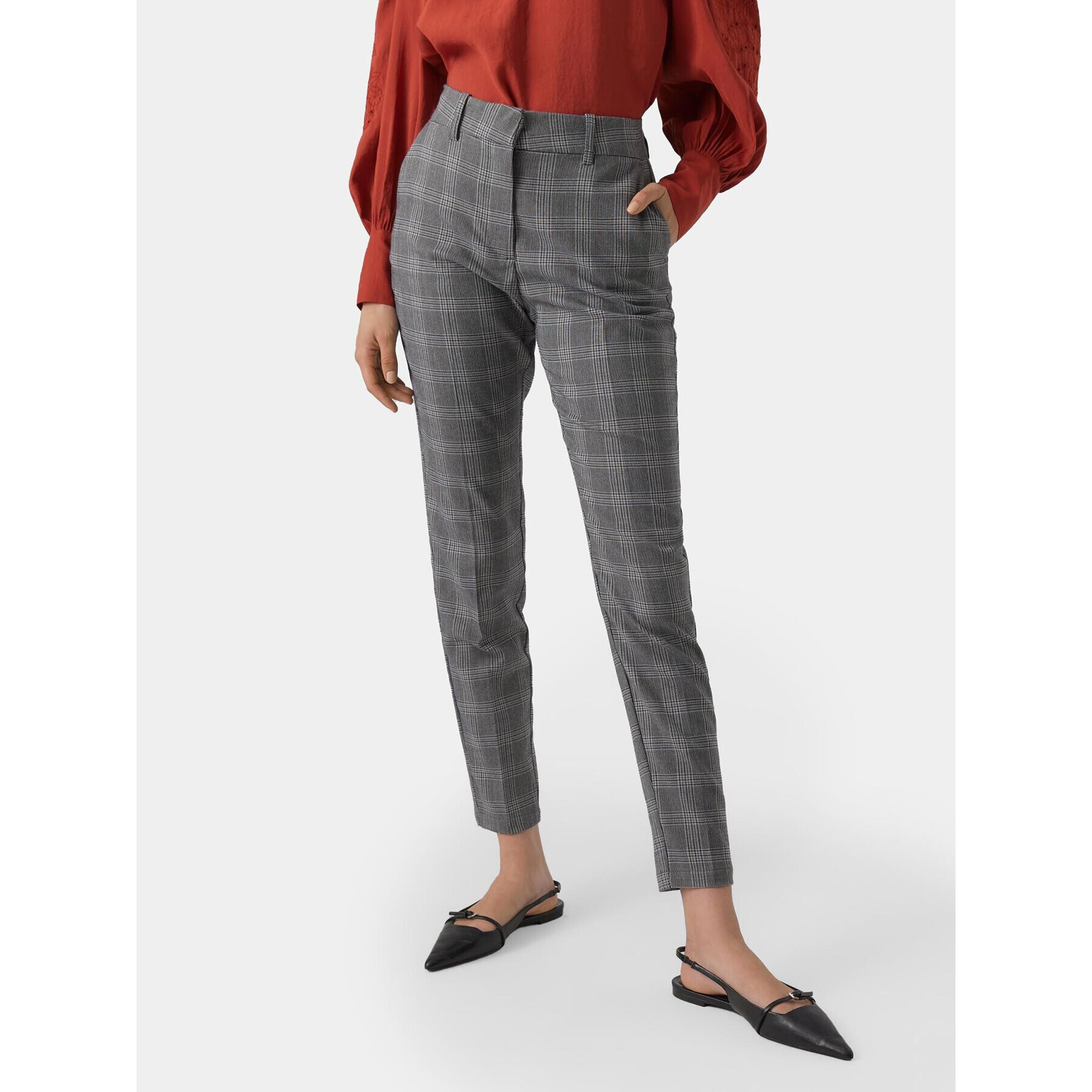 Vero Moda Chino nohavice Malin 10299890 Sivá Tapered Fit - Pepit.sk