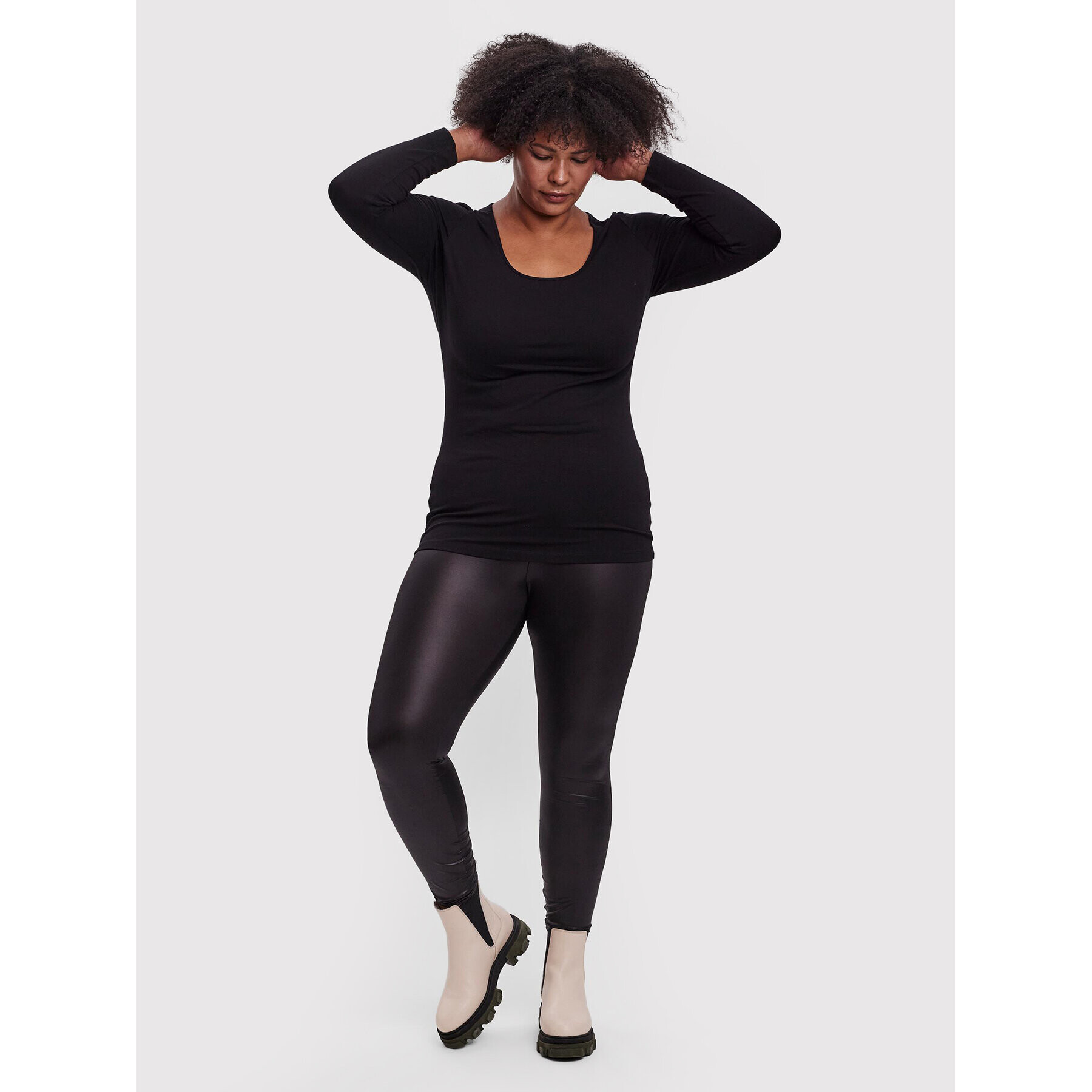 Vero Moda Curve Blúzka Paxi 10251959 Čierna Tight Fit - Pepit.sk