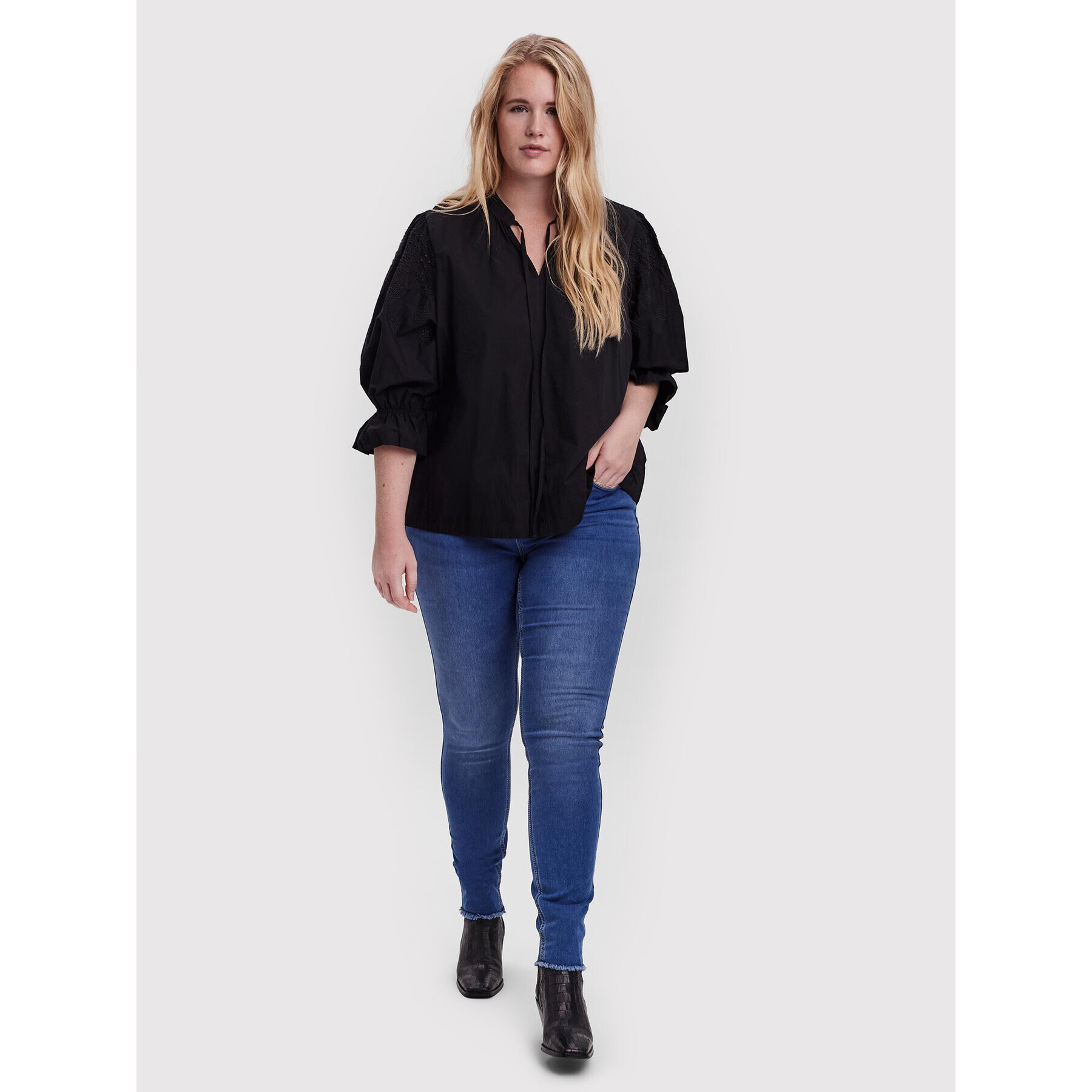 Vero Moda Curve Blúzka Rianne 10256550 Čierna Regular Fit - Pepit.sk