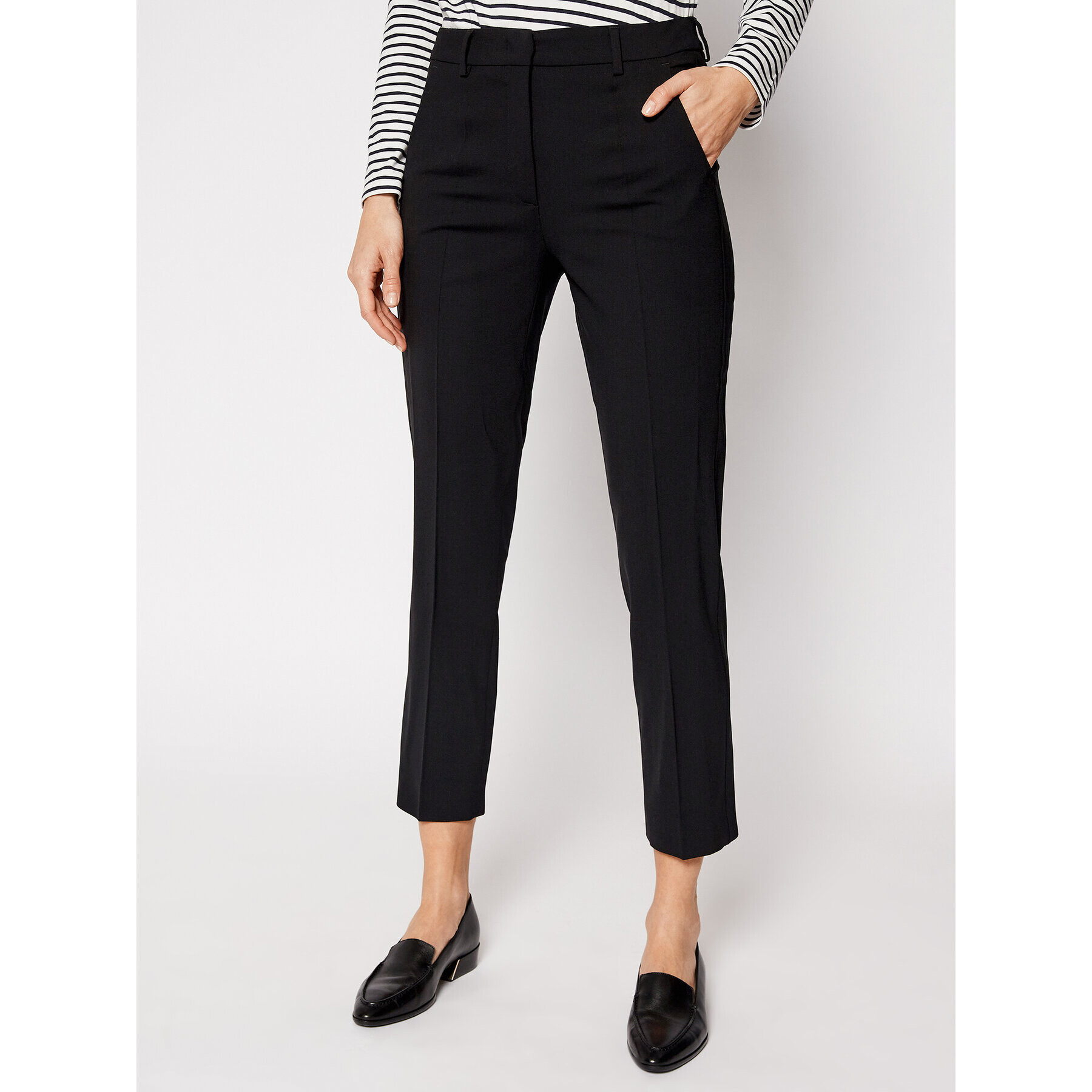 Weekend Max Mara Chino nohavice Antille 51311017 Čierna Regular Fit - Pepit.sk